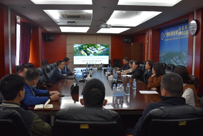 教学管理专题座谈会现场-压缩.jpg 教学管理专题座谈会现场-压缩.jpg